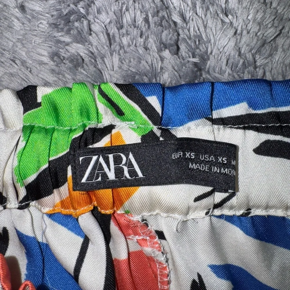 Zara Abstract Shorts!